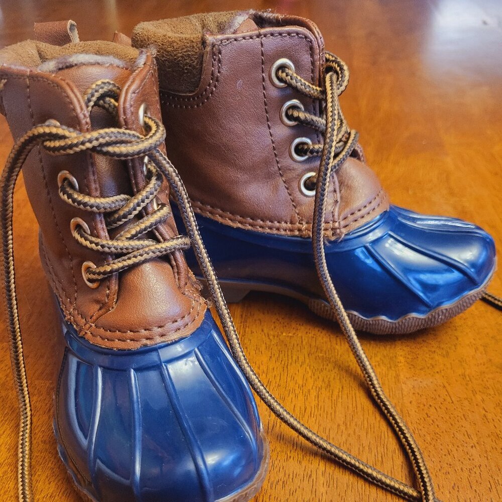 YOKIDS ~ Kids Sz 5 ~ Lace Up ~ Rain Boots/Duck Boots ~ EXCELLENT Condition